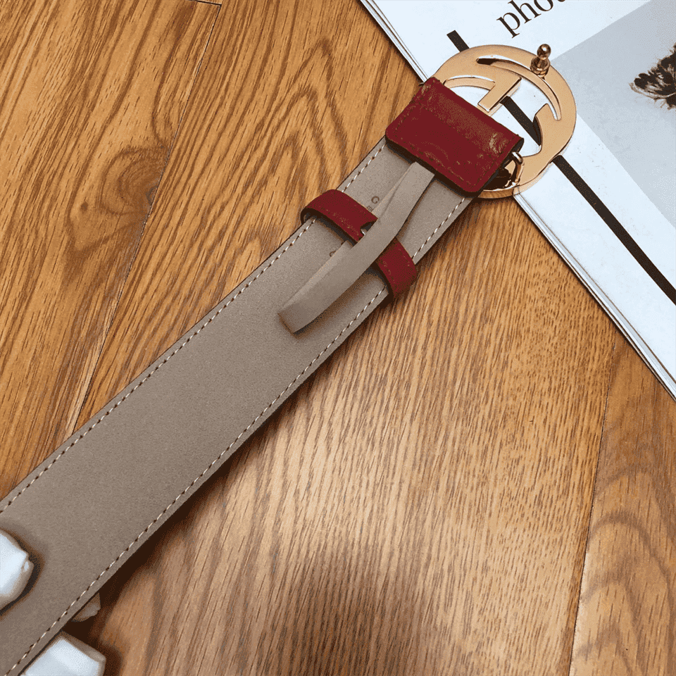 GUCCI INTERLOCKING G-BUCKLE LEATHER BELT - B3