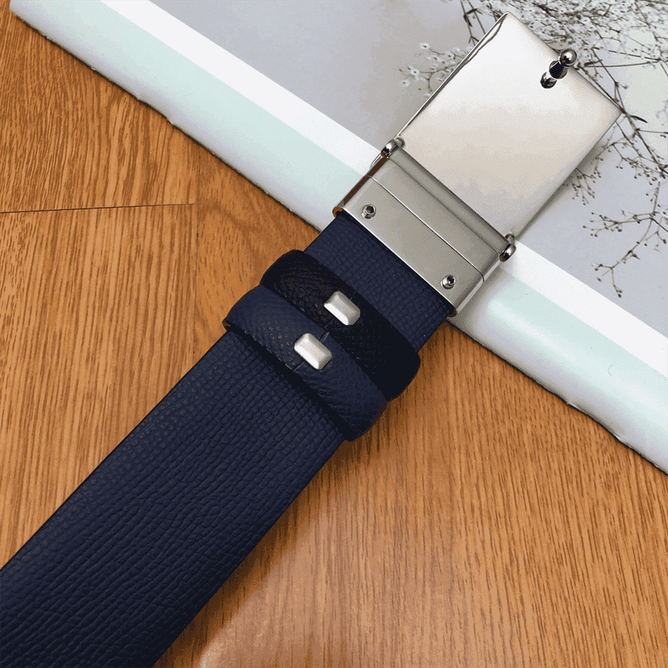 BURBERRY REVERSIBLE PLAQUE BUCKLE GRAINY LEATHER BELT - B25