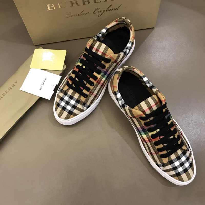 BURBERRY RAINBOW VINTAGE CHECK TRAINERS - BBR15