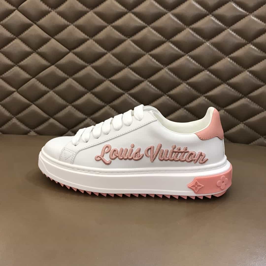 LOUIS VUITTON WOMEN'S TIME OUT SNEAKER