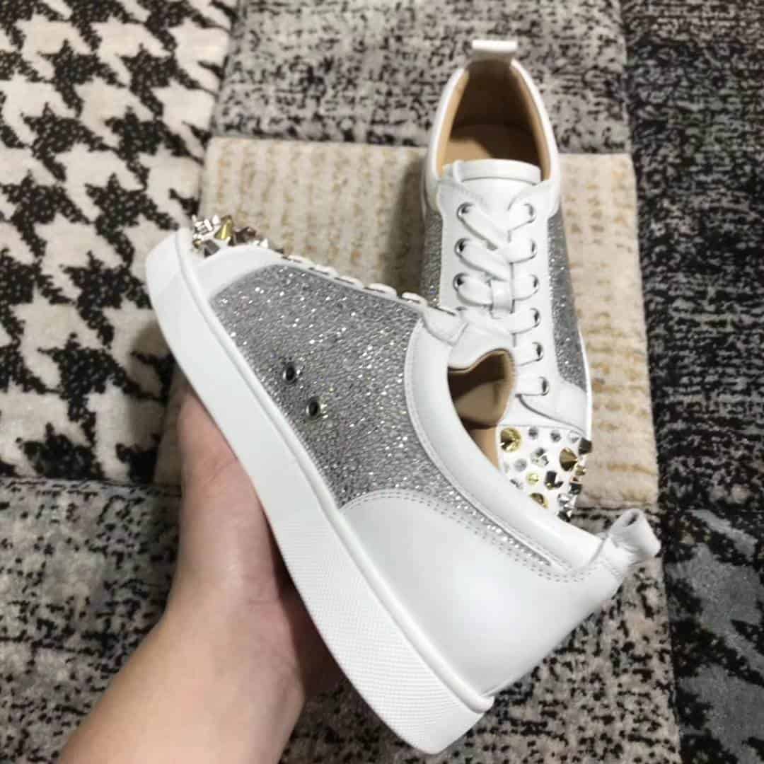 CHRISTIAN LOUBOUTIN LOW TOP SNEAKER - CL28