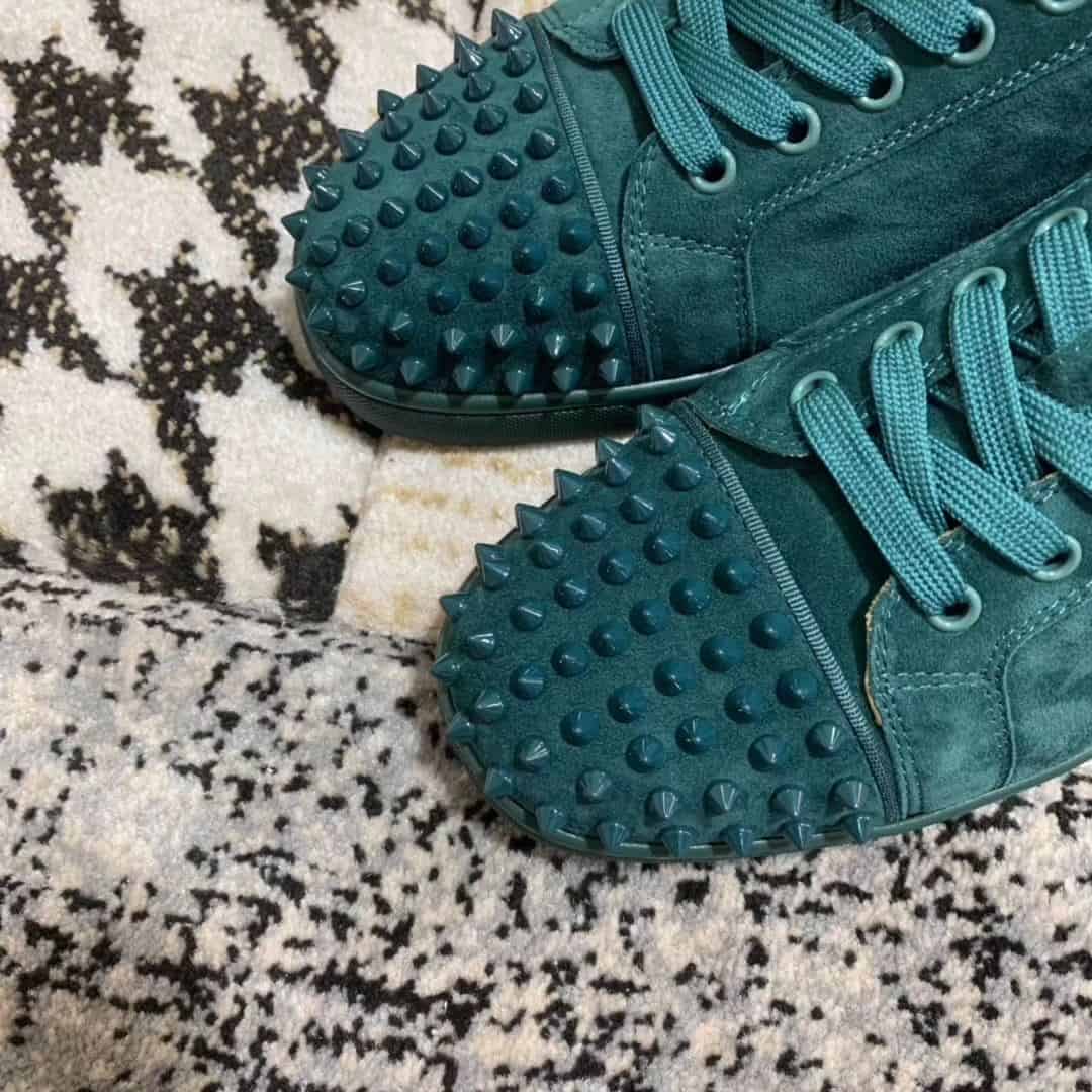 CHRISTIAN LOUBOUTIN LOW TOP SNEAKER - CL75