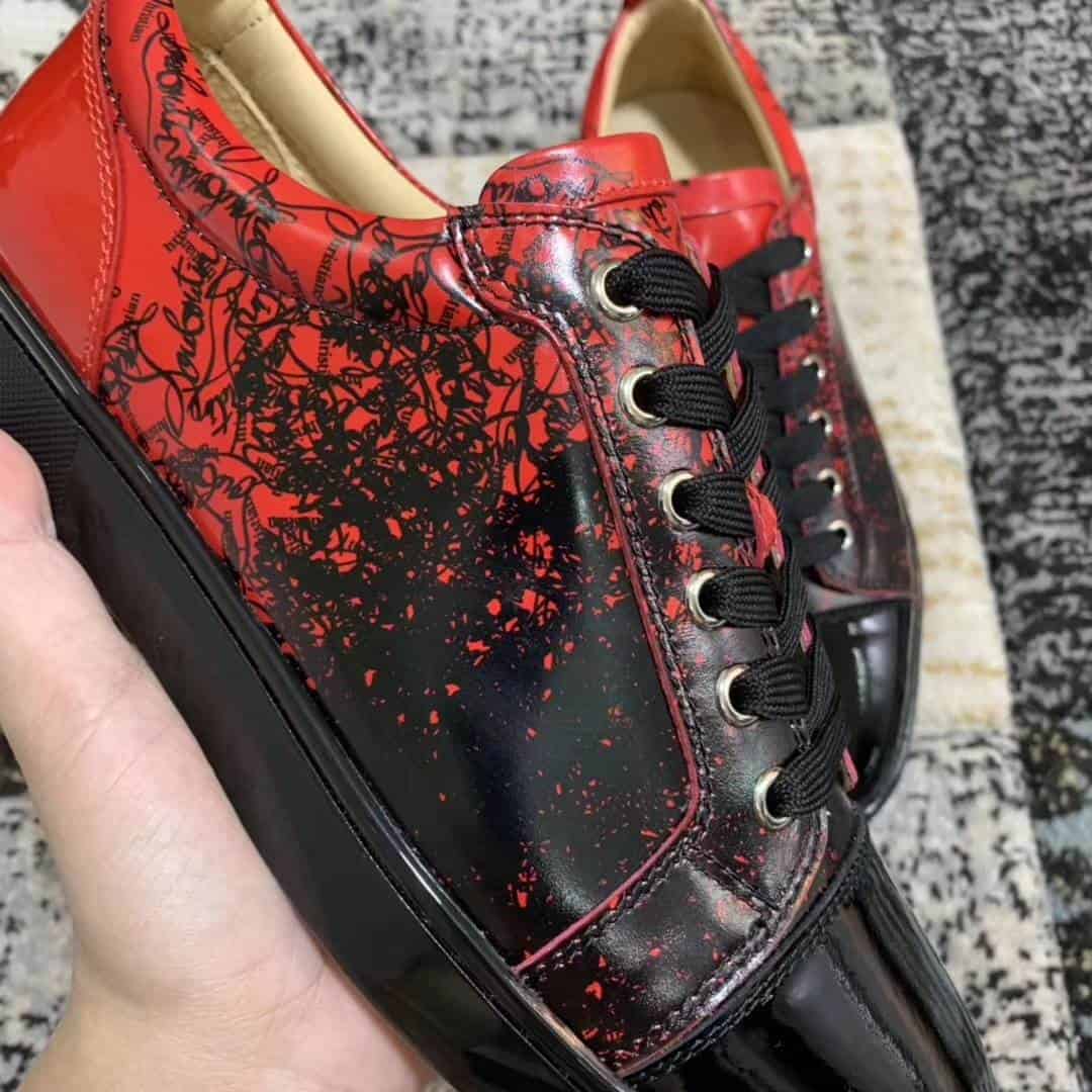 CHRISTIAN LOUBOUTIN LOW TOP SNEAKER - CL16