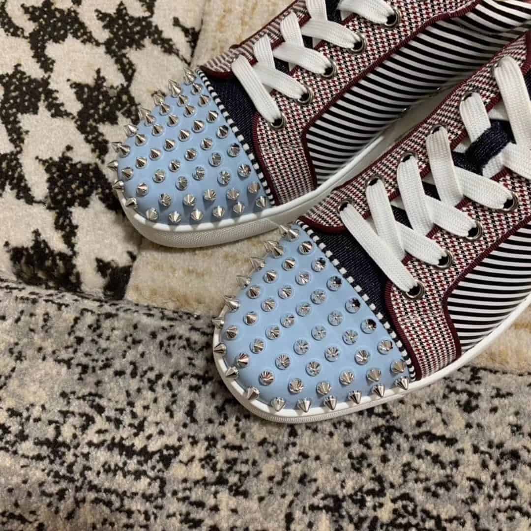 CHRISTIAN LOUBOUTIN LOW TOP SNEAKER - CL1