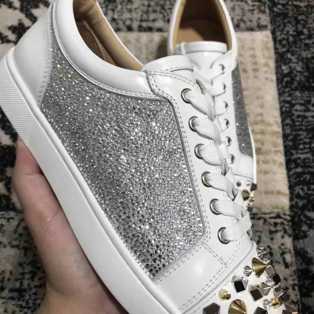 CHRISTIAN LOUBOUTIN LOW TOP SNEAKER - CL28