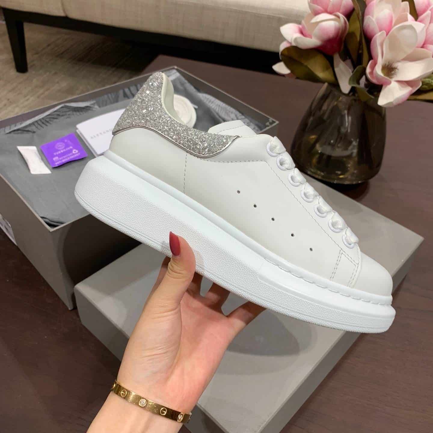 ALEXANDER MCQUEEN SNEAKER- AM15