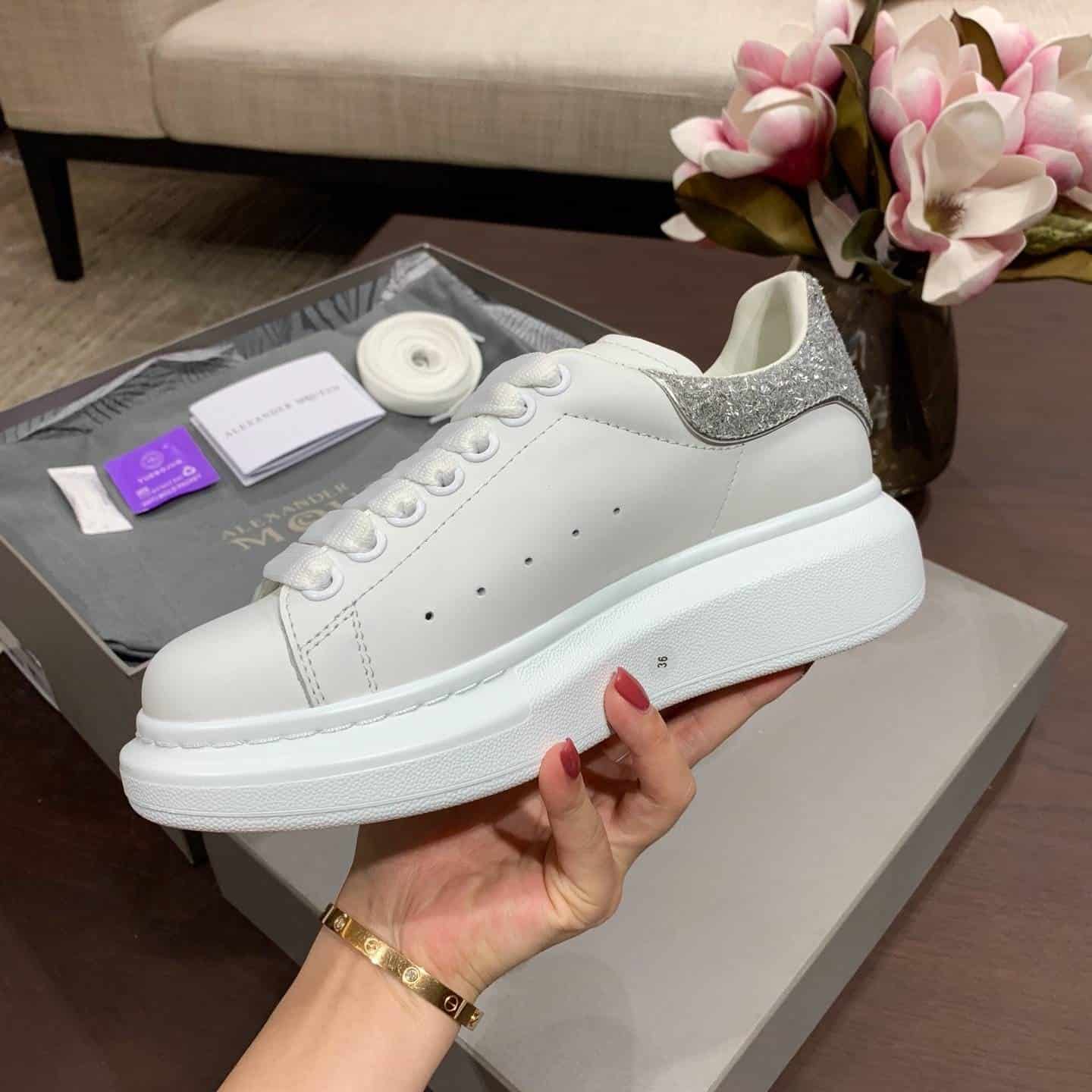 ALEXANDER MCQUEEN SNEAKER- AM15