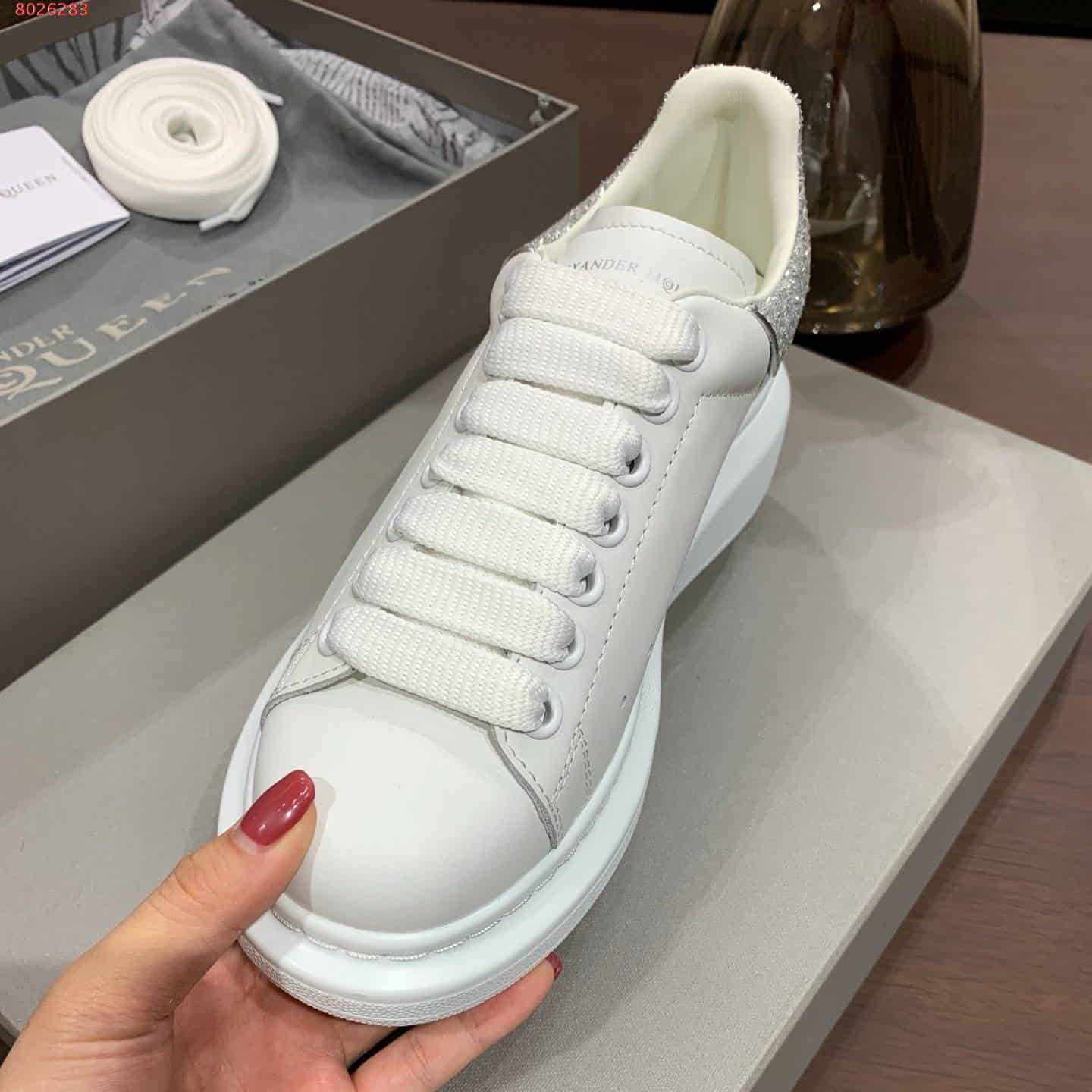 ALEXANDER MCQUEEN SNEAKER- AM15