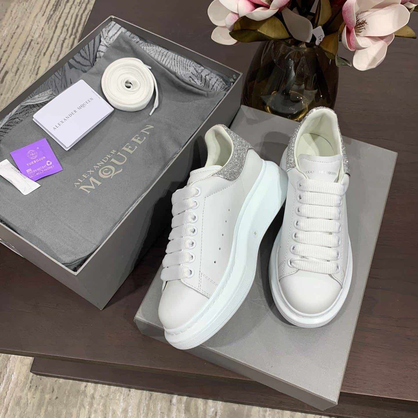 ALEXANDER MCQUEEN SNEAKER- AM15