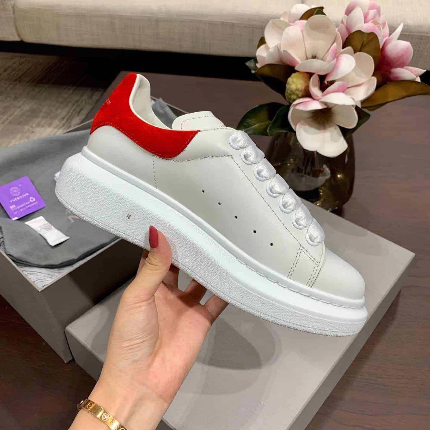 ALEXANDER MCQUEEN SNEAKER- AM17