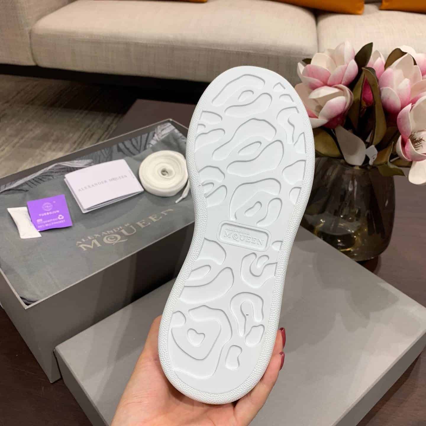 ALEXANDER MCQUEEN SNEAKER- AM18