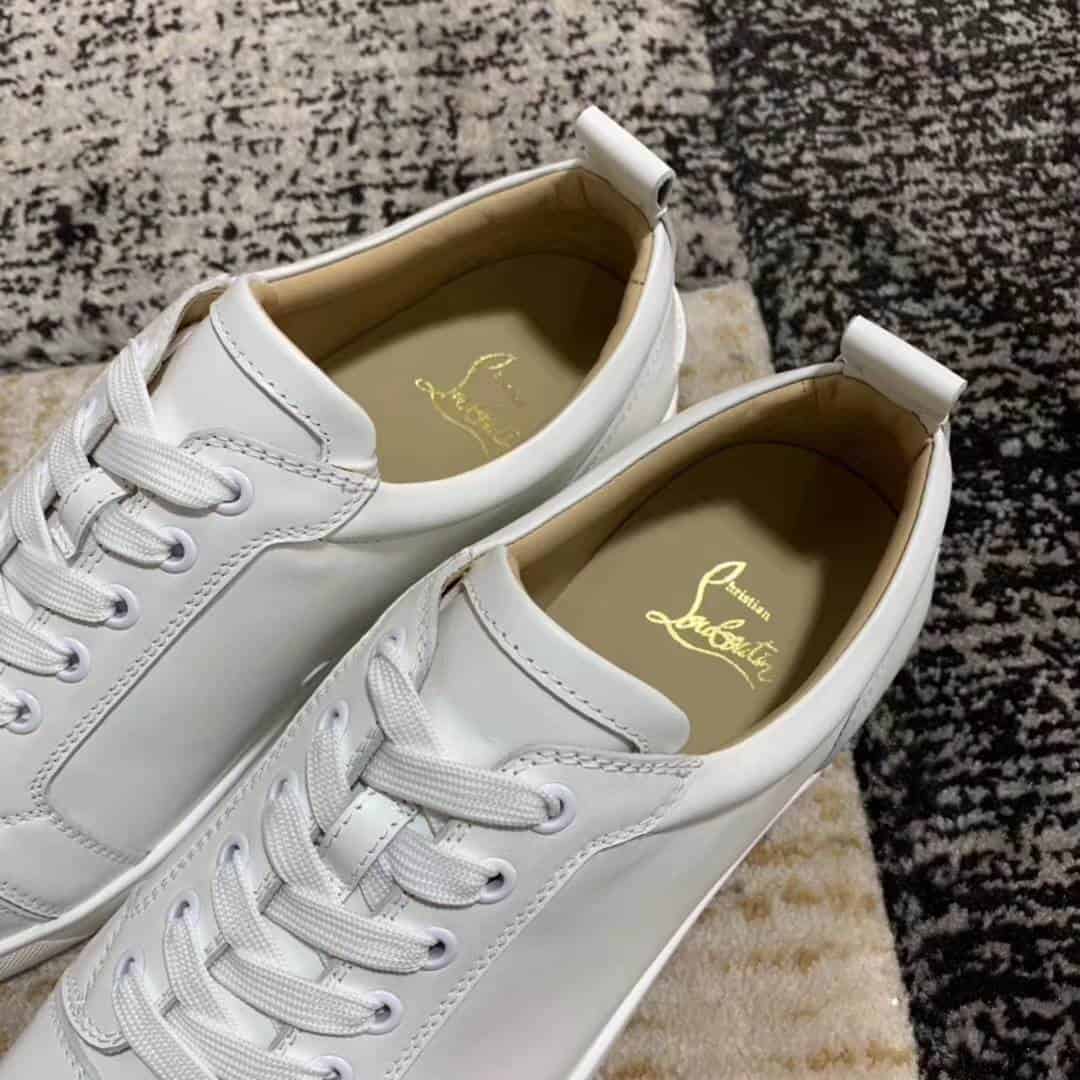 CHRISTIAN LOUBOUTIN LOW TOP SNEAKER - CL7