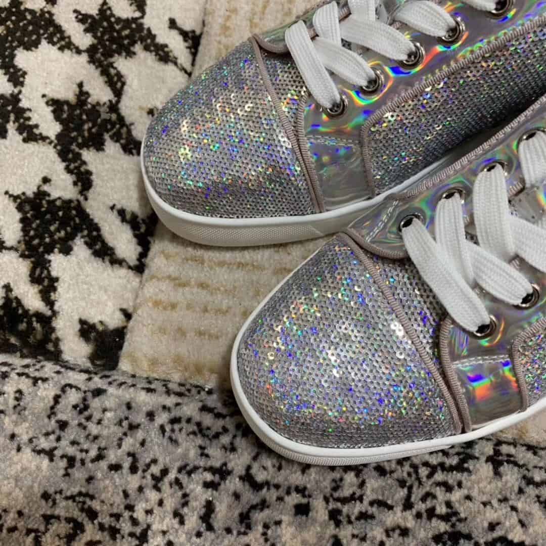 CHRISTIAN LOUBOUTIN LOW TOP SNEAKER- CL32