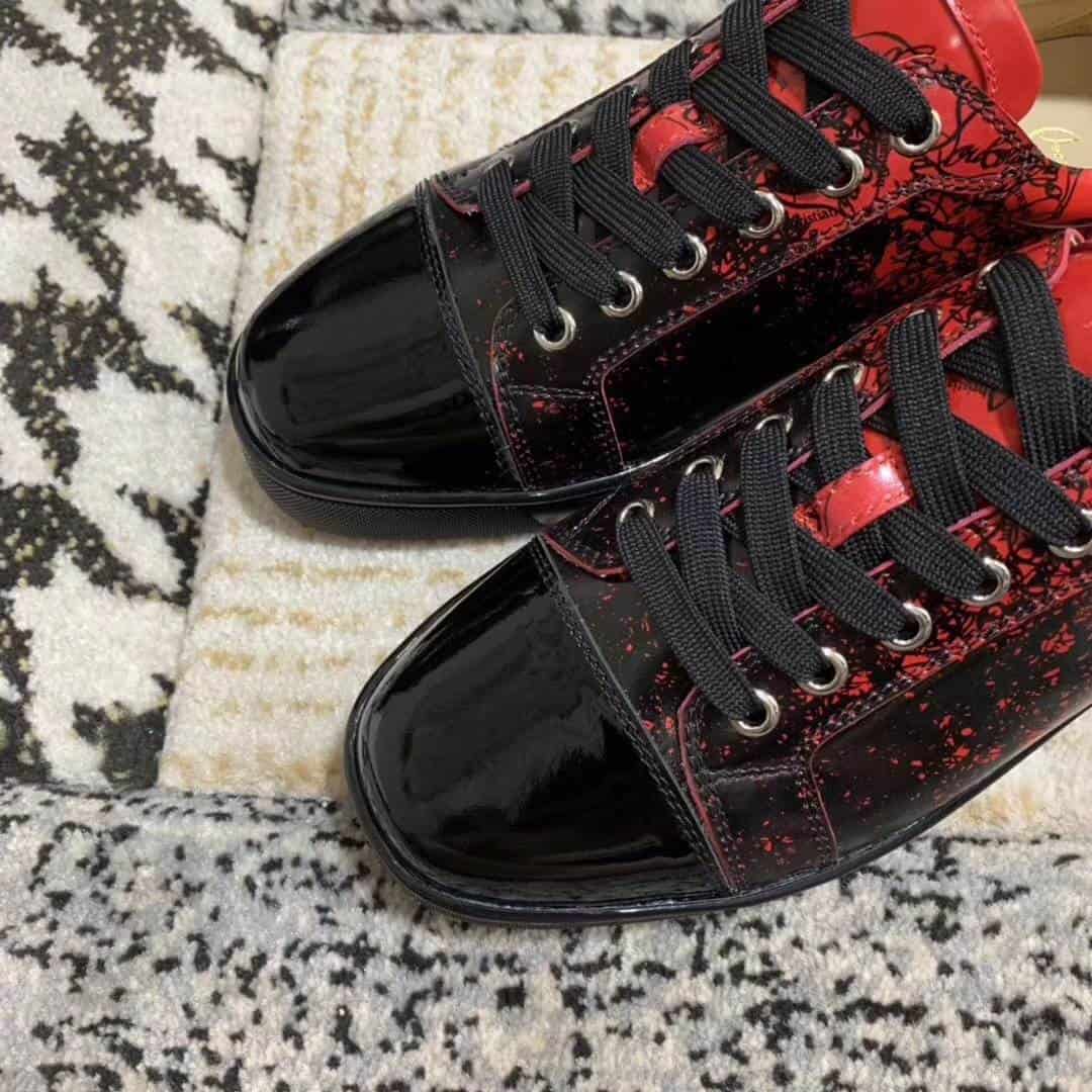 CHRISTIAN LOUBOUTIN LOW TOP SNEAKER - CL16