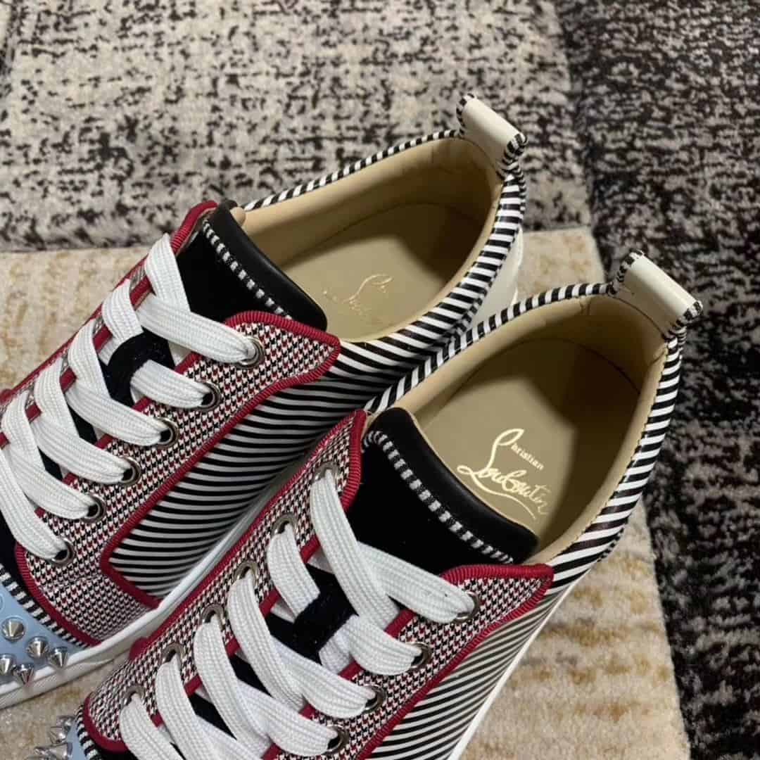 CHRISTIAN LOUBOUTIN LOW TOP SNEAKER