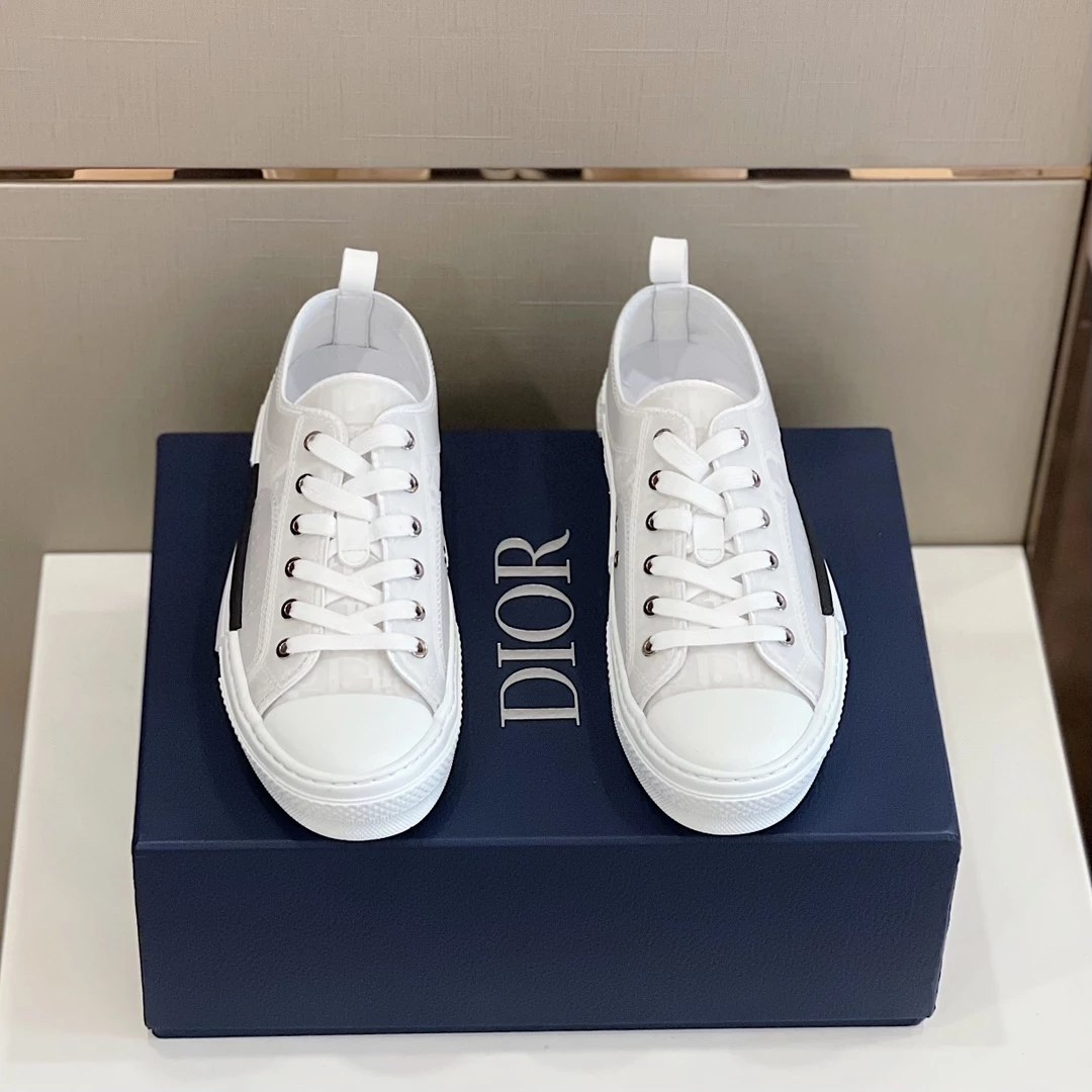 DIOR "B23" LOW-TOP DIOR OBLIQUE SNEAKER - CD7