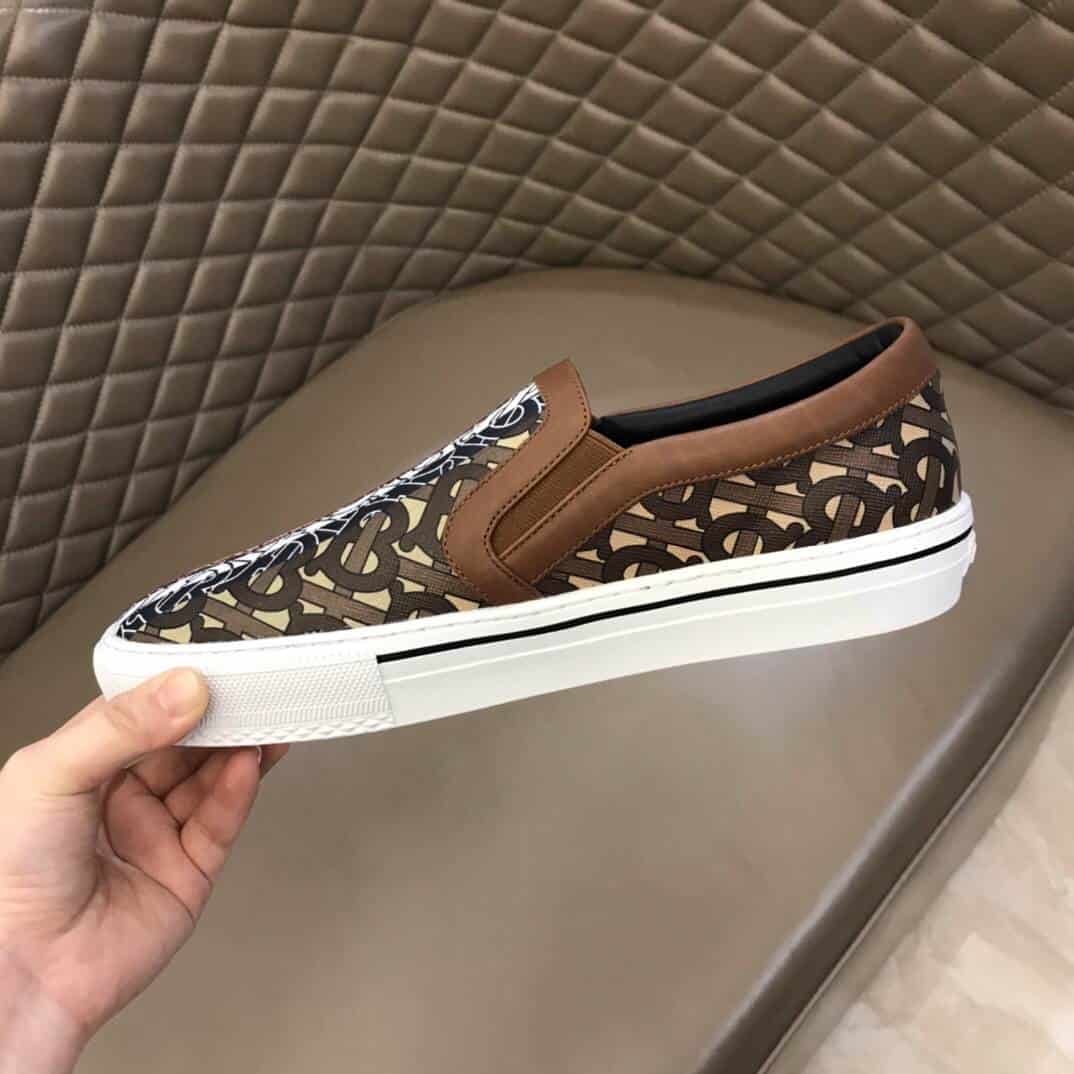 BURBERRY LEATHER VINGATE SNEAKER- BBR81