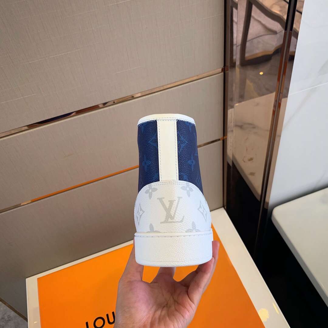 LOUIS VUITTON MONOGRAM HIGH TOP SNEAKER LV054