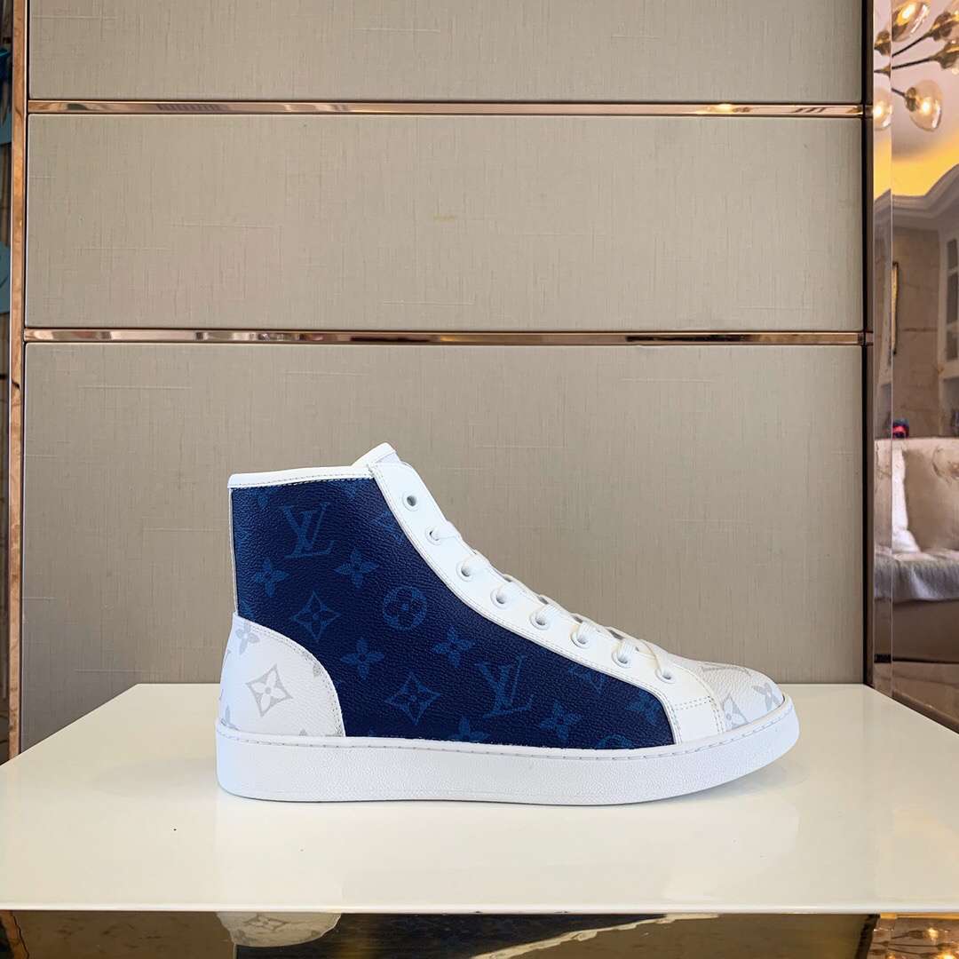 LOUIS VUITTON MONOGRAM HIGH TOP SNEAKER LV054