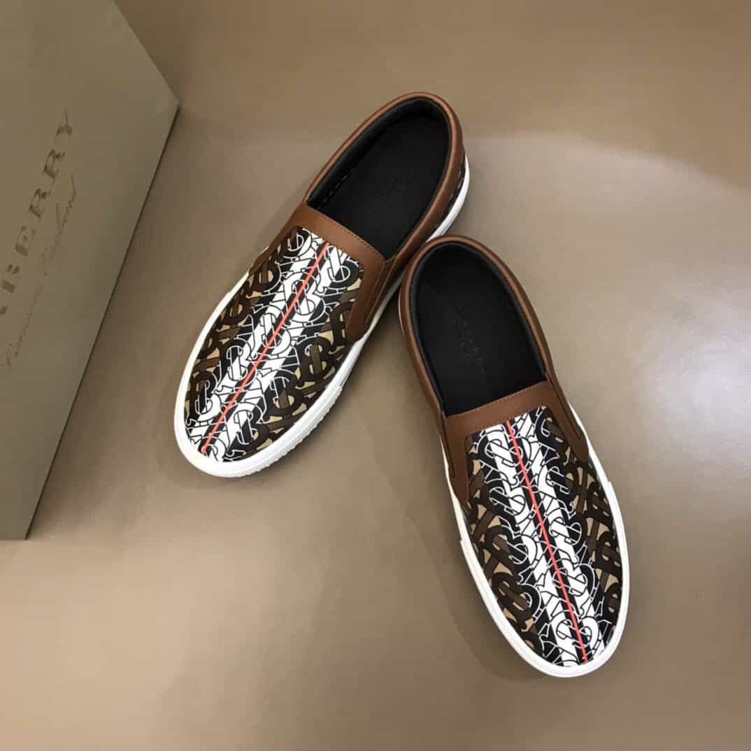 BURBERRY LEATHER VINGATE SNEAKER- BBR81