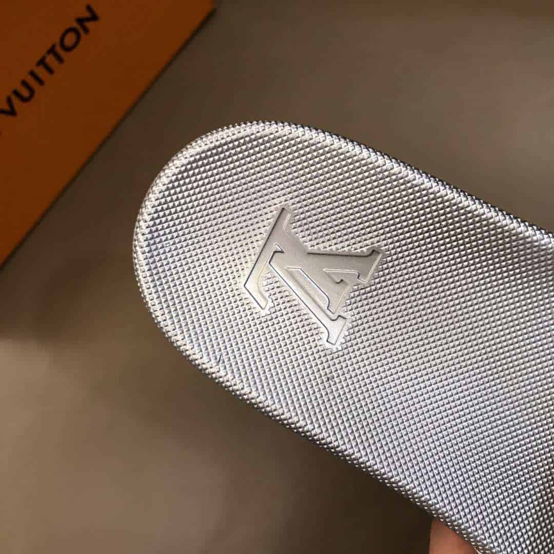 LOUIS VUITTON SLIDES - LVS23
