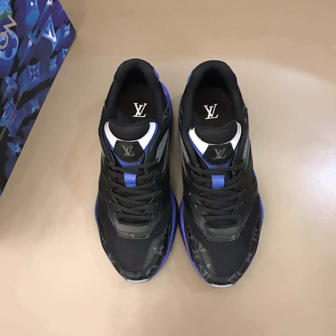 LOUIS VUITTON TRAIL SNEAKERS - LV156