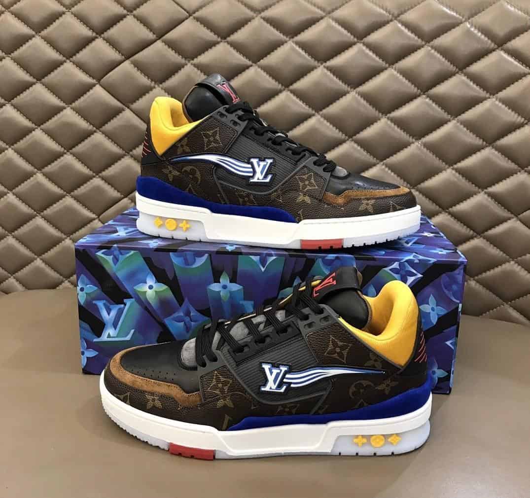 LOUIS VUITTON LV TRAINER SNEAKER - LV210