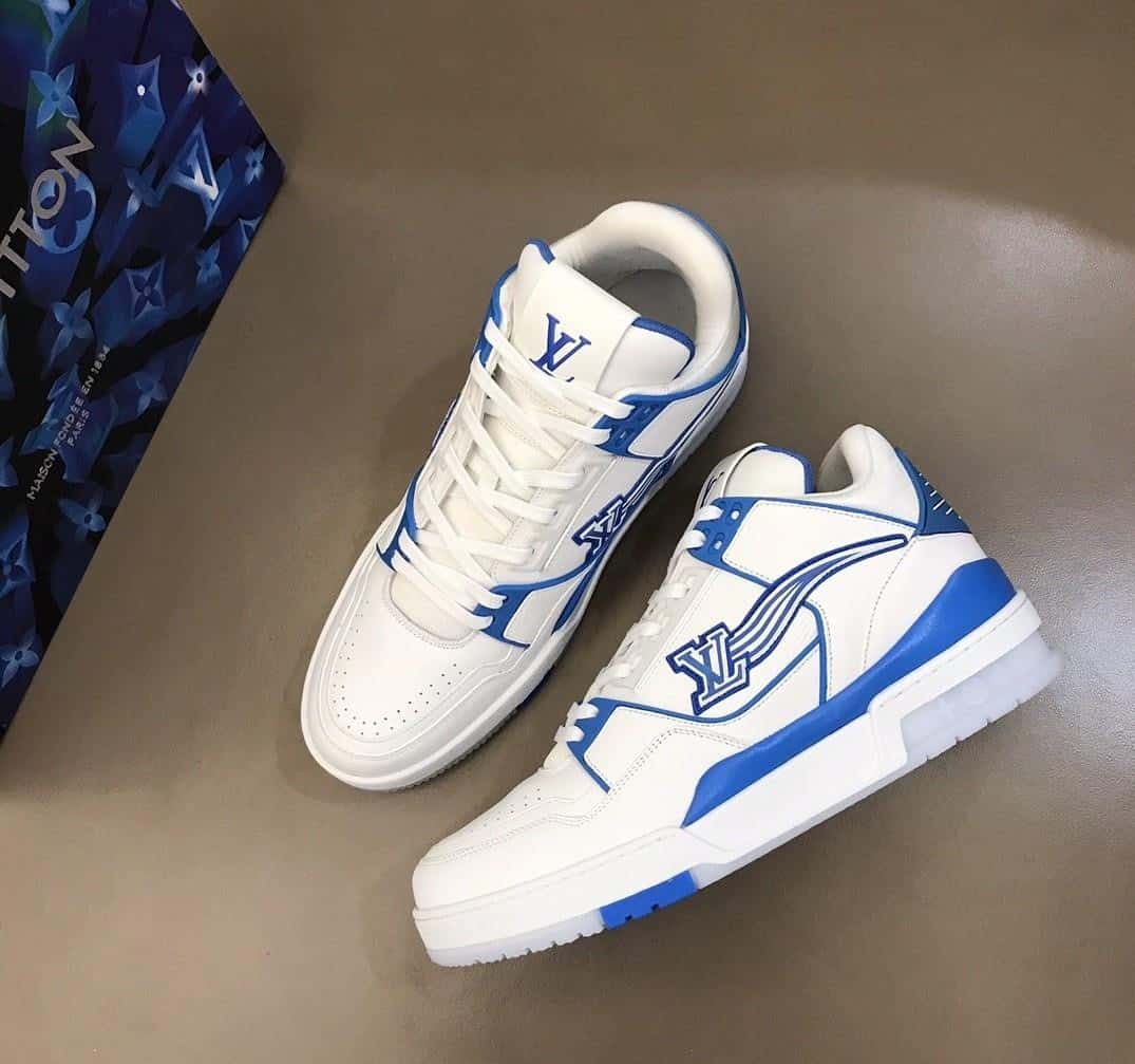 LOUIS VUITTON LV TRAINER SNEAKER - LV211