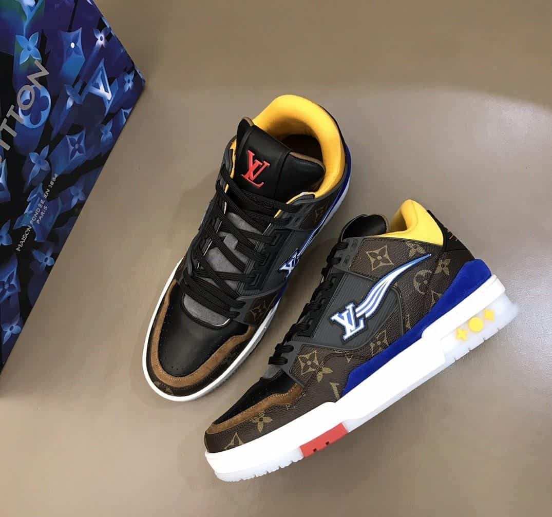 LOUIS VUITTON LV TRAINER SNEAKER - LV210