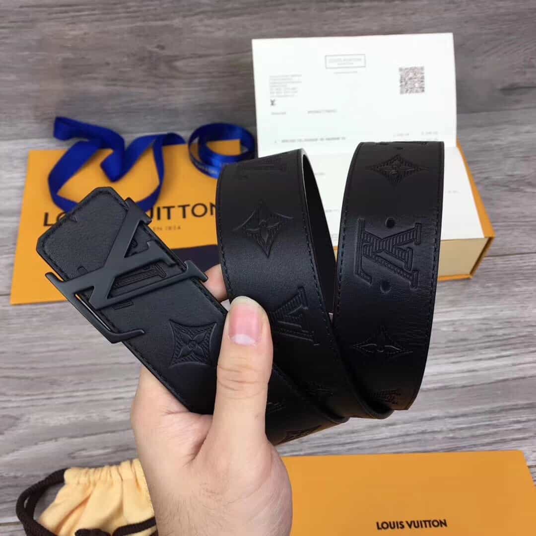 LOUIS VUITTON SHAPE BELT