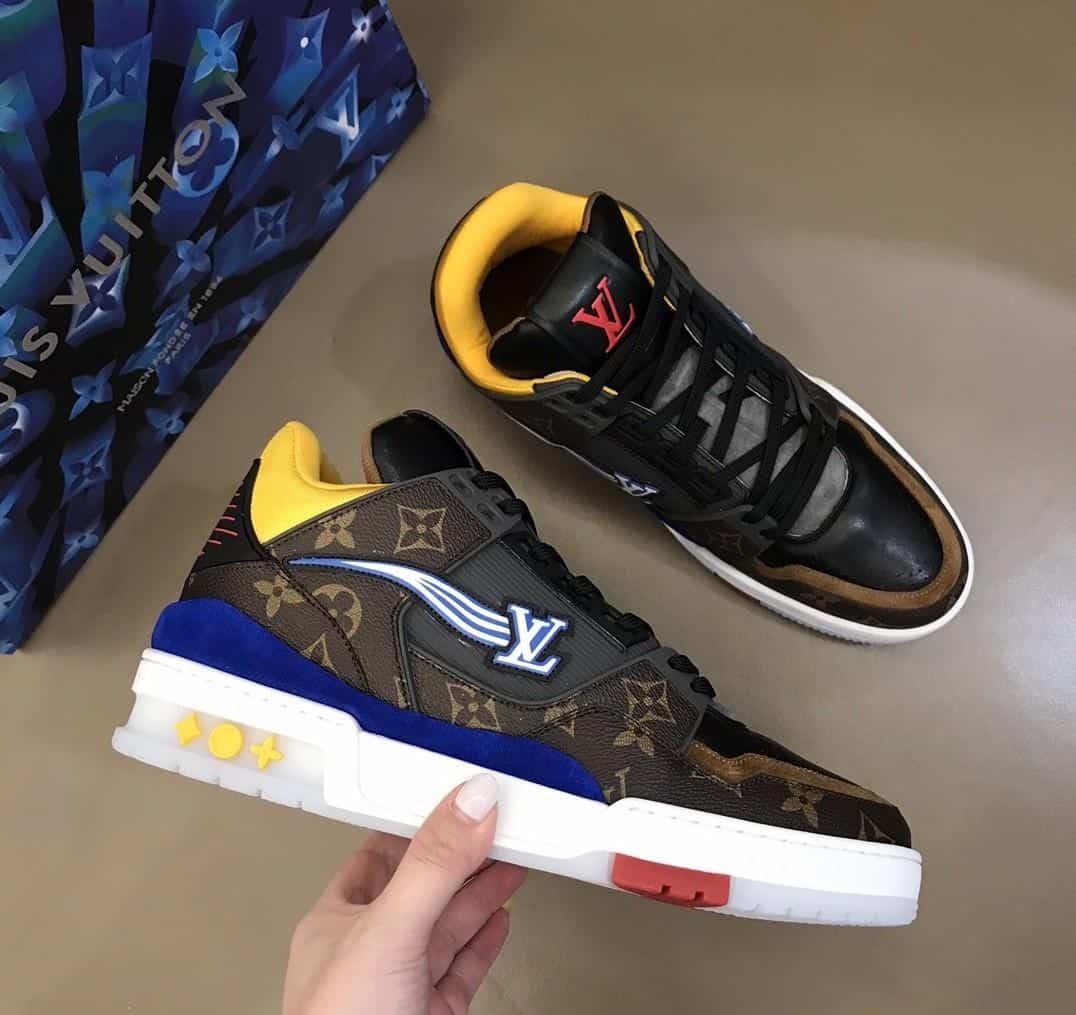 LOUIS VUITTON LV TRAINER SNEAKER - LV210