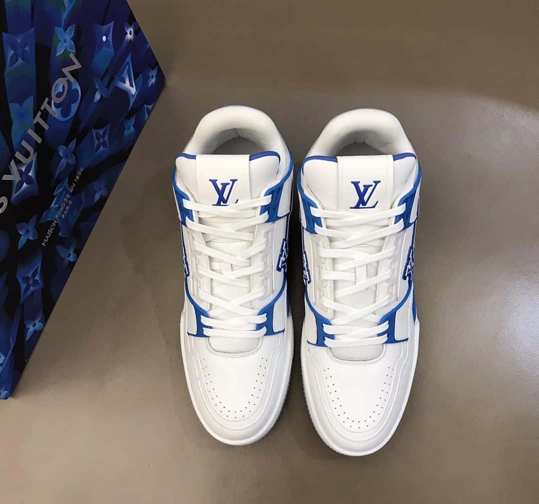 LOUIS VUITTON LV TRAINER SNEAKER - LV211