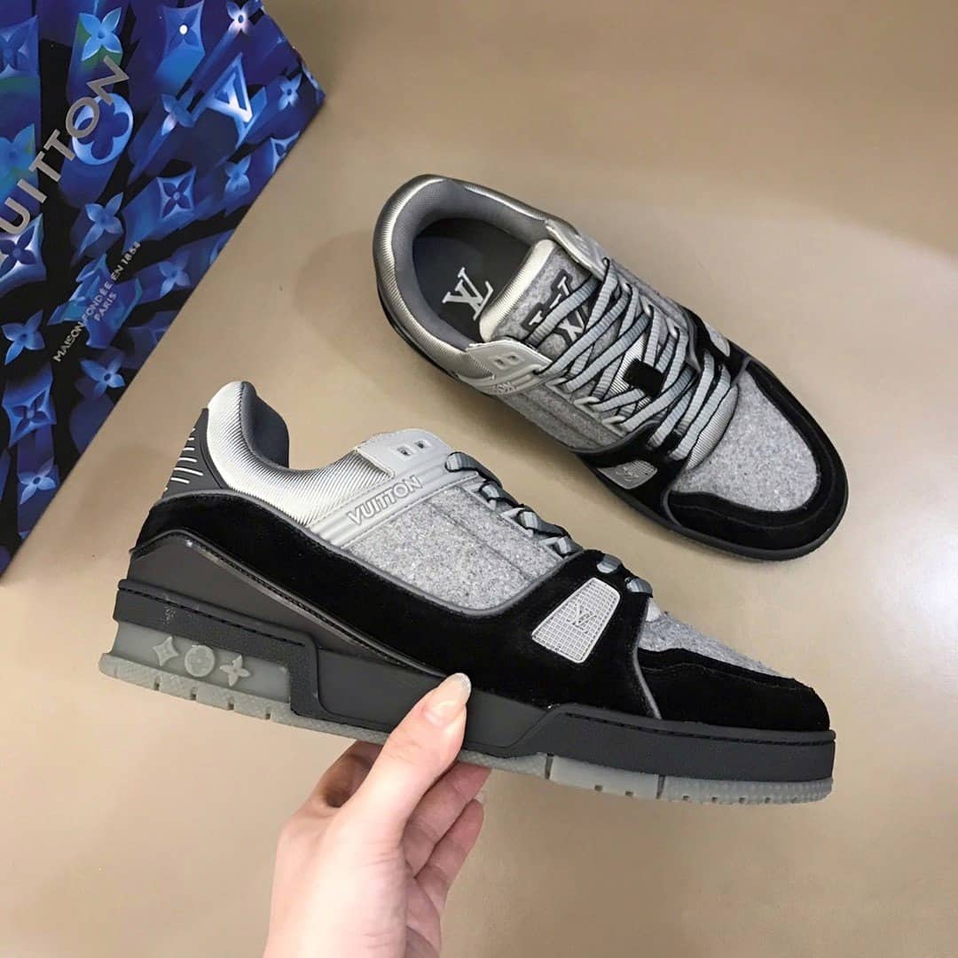 LOUIS VUITTON TRAINER SNEAKER - LV164