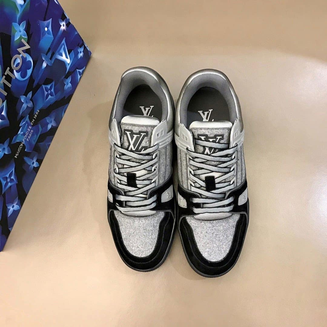 LOUIS VUITTON TRAINER SNEAKER - LV164