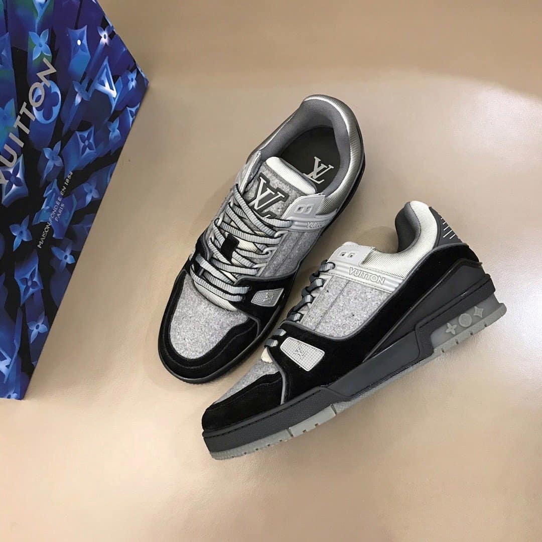 LOUIS VUITTON TRAINER SNEAKER - LV164
