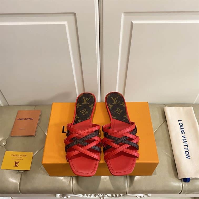 Louis Vuitton Slides - RG24LS