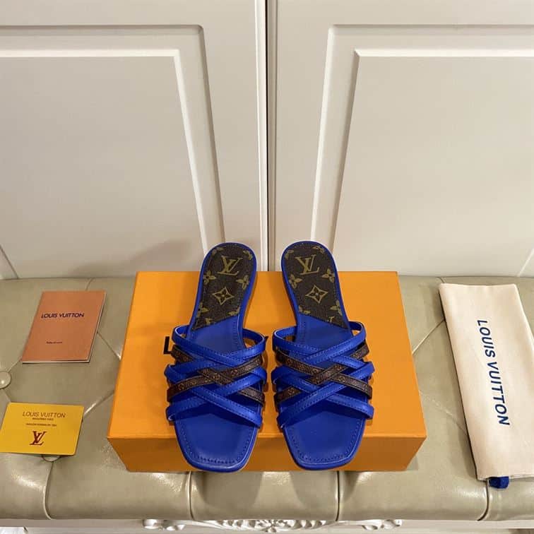 Louis Vuitton Slides - RG24LS