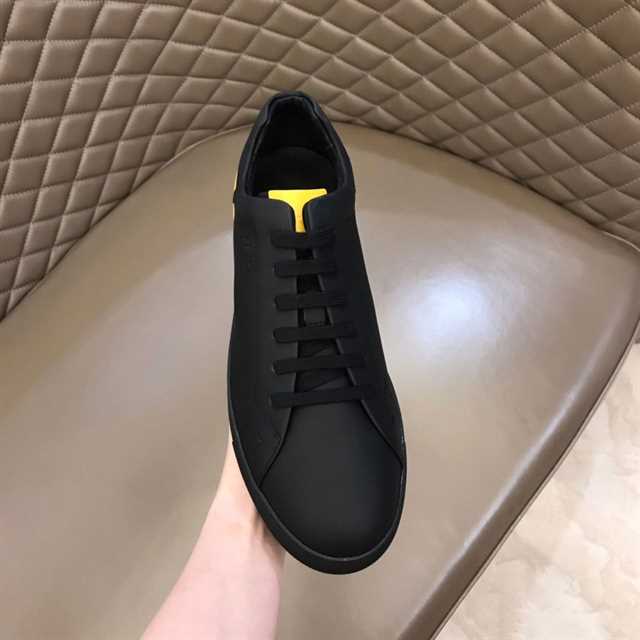 FENDI CORNER BUGS LOW-TOP SNEAKERS - FD08