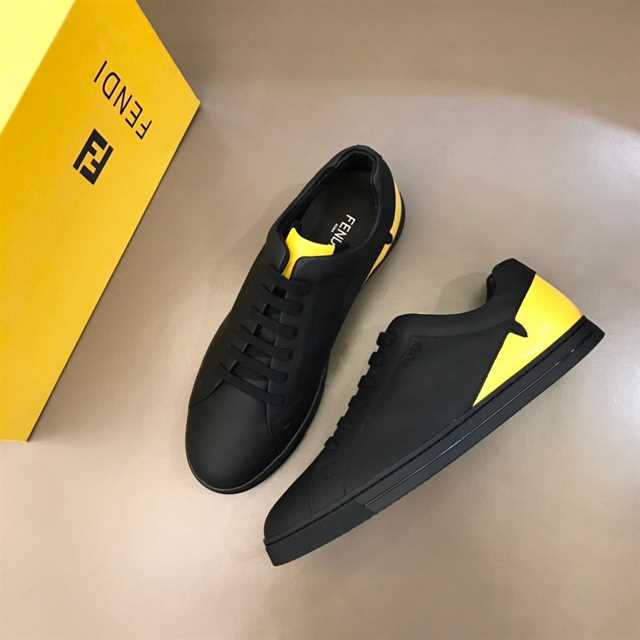 FENDI CORNER BUGS LOW-TOP SNEAKERS - FD08