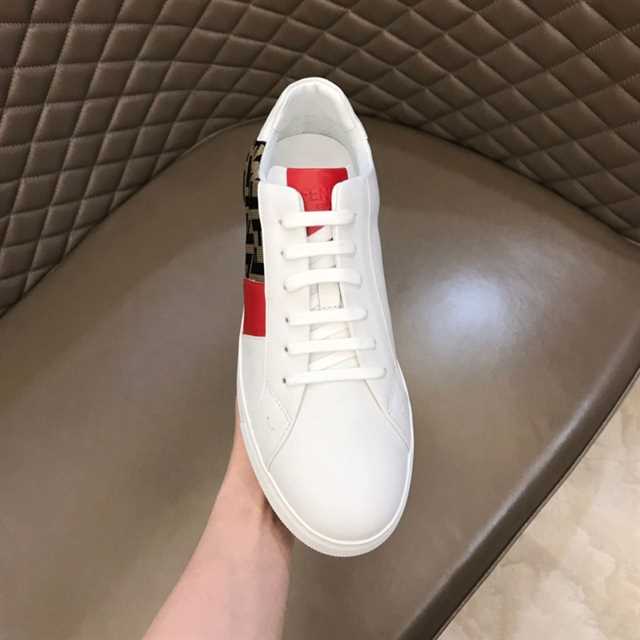 FENDI FF LOGO PRINT LOW-TOP SNEAKERS - FD16