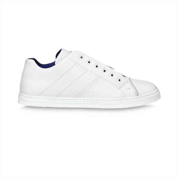 FENDI LOGO-STRAP LOW-TOP SNEAKERS - FD11