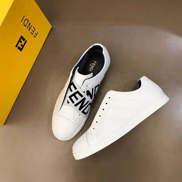 FENDI LOGO-STRAP LOW-TOP SNEAKERS - FD11