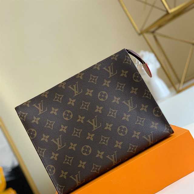 LOUIS VUITTON TOILETRY POUCH 26 EPI MONOGRAM CANVAS M47542