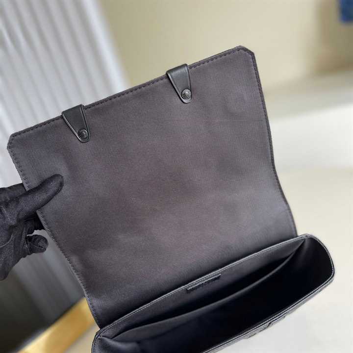 LOUIS VUITTON TRUNK MESSENGER BAG TAURILLON MONOGRAM LEATHER M57726