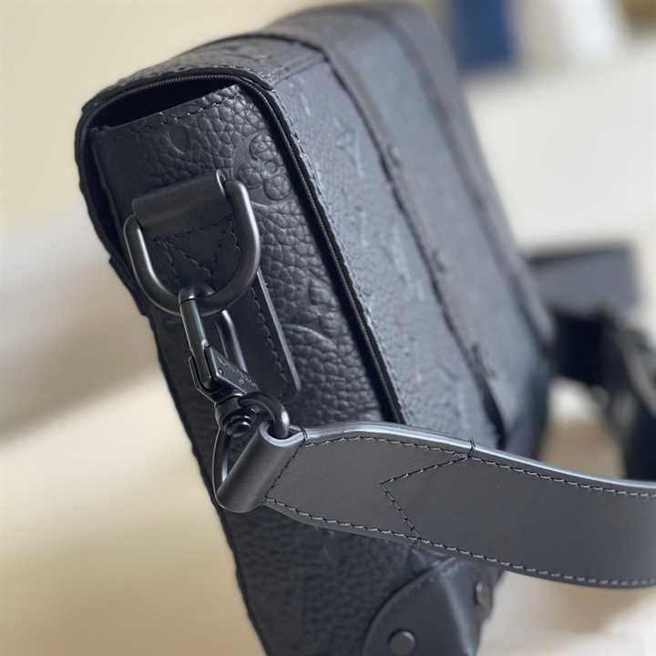 LOUIS VUITTON TRUNK MESSENGER BAG TAURILLON MONOGRAM LEATHER M57726