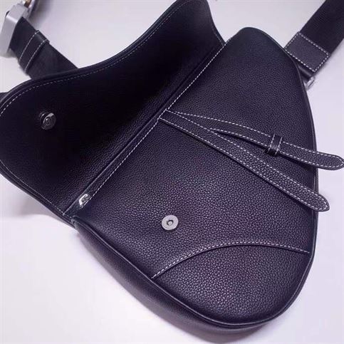 SADDLE BAG NAVY GRAINED CALFSKIN