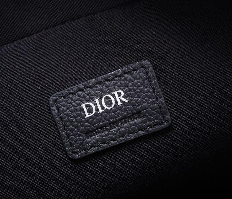 SAFARI MESSENGER BAG BEIGE AND BLACK DIOR OBLIQUE JACQUARD