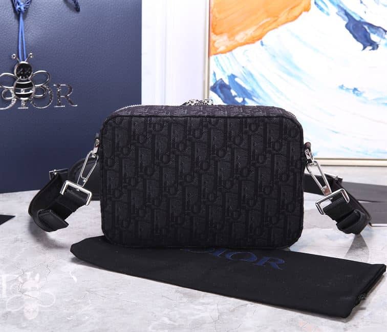 SAFARI MESSENGER BAG BLACK DIOR OBLIQUE JACQUARD