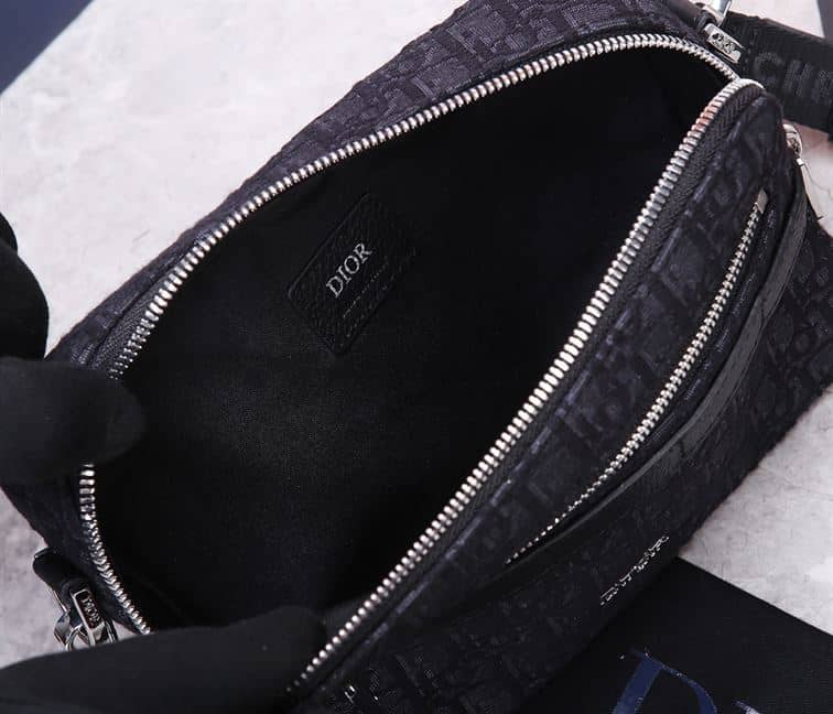 SAFARI MESSENGER BAG BLACK DIOR OBLIQUE JACQUARD