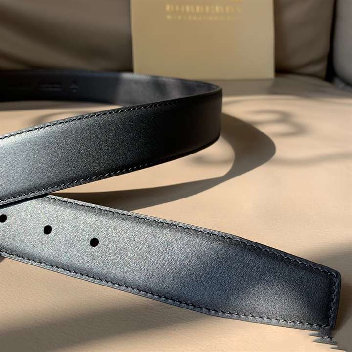 BURBERRY REVERSIBLE LEATHER BELT - B28